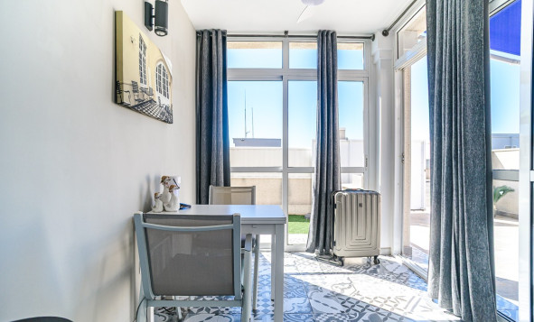 Herverkoop - 3. Vrijstaande villa - Algorfa - ALGORFA
