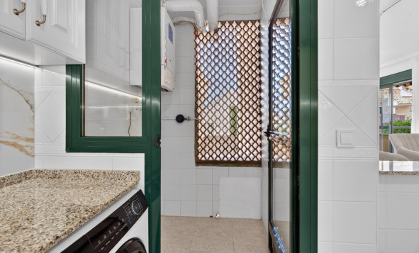 Reventa - 1. Apartamento / piso - Orihuela Costa - Costa Blanca Sur