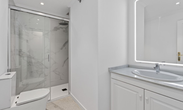 Reventa - 1. Apartamento / piso - Orihuela Costa - Costa Blanca Sur