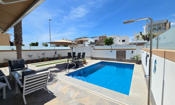 Resale - Villa * - Pilar de la Horadada - Costa Blanca South