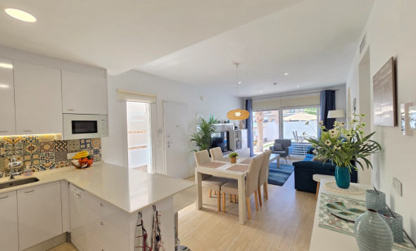 Resale - Villa * - Pilar de la Horadada - Costa Blanca South