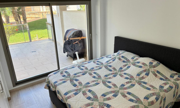 Reventa - 1. Apartamento / piso - Villamartin - Costa Blanca Sur