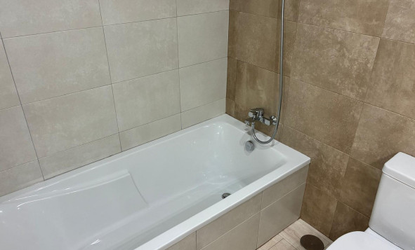 Reventa - 1. Apartamento / piso - Villamartin - Costa Blanca Sur