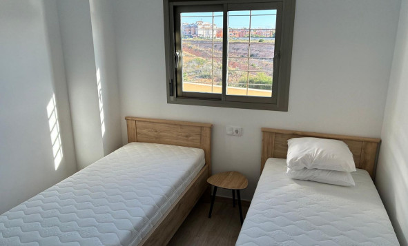 Reventa - 1. Apartamento / piso - Villamartin - Costa Blanca Sur