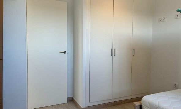 Reventa - 1. Apartamento / piso - Villamartin - Costa Blanca Sur