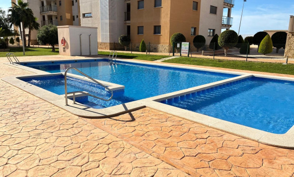 Reventa - 1. Apartamento / piso - Villamartin - Costa Blanca Sur