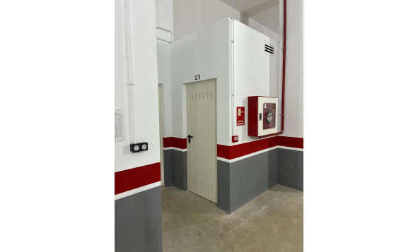 Reventa - 1. Apartamento / piso - Villamartin - Costa Blanca Sur