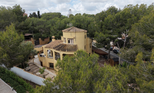 Herverkoop - 3. Vrijstaande villa - Orihuela Costa - Costa Blanca Zuid
