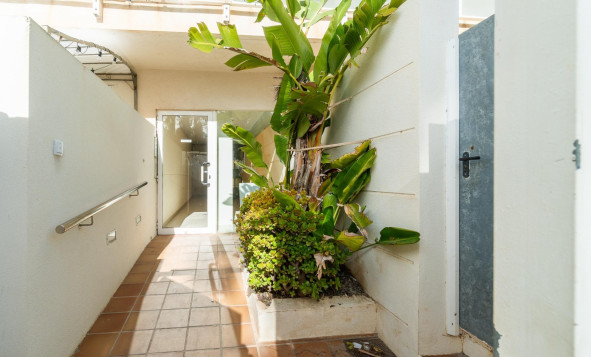 Resale - 1. Apartment / flat - Guardamar del Segura - Puerto Deportivo