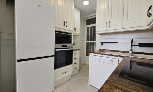Resale - 1. Apartment / flat - Torrevieja - Costa Blanca South