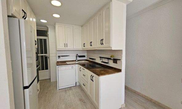 Resale - 1. Apartment / flat - Torrevieja - Costa Blanca South