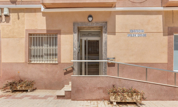Resale - 1. Apartment / flat - Torrevieja - Costa Blanca South