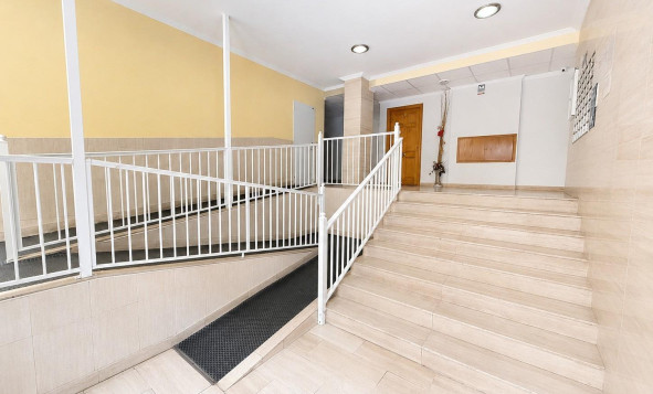 Resale - 1. Apartment / flat - Torrevieja - Costa Blanca South