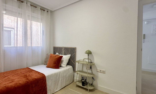 Resale - 1. Apartment / flat - Torrevieja - Costa Blanca South