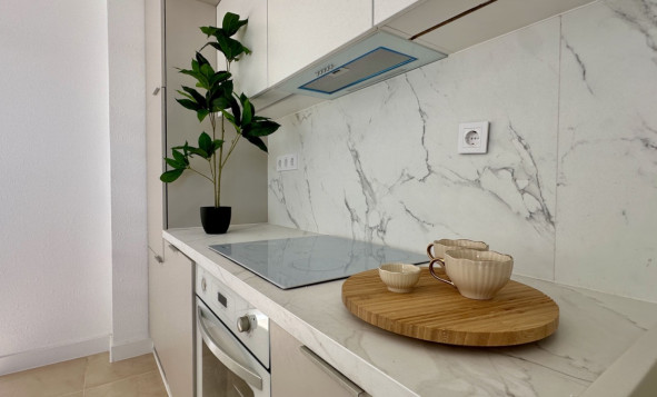 Resale - 1. Apartment / flat - Torrevieja - Costa Blanca South