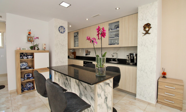 Resale - 3. Detached house - Villamartin - Costa Blanca South