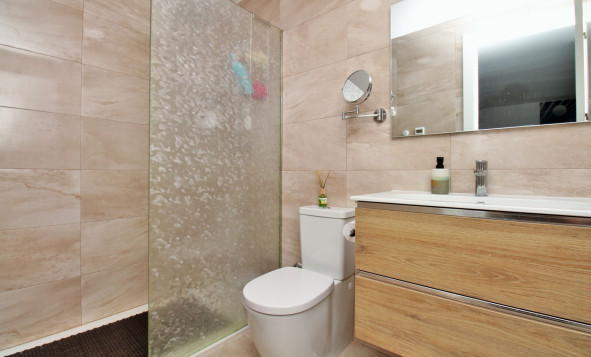 Resale - 3. Detached house - Villamartin - Costa Blanca South