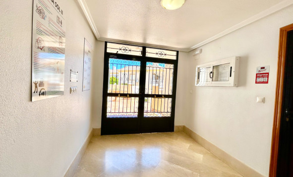 Resale - 1. Apartment / flat - La Zenia - Costa Blanca South