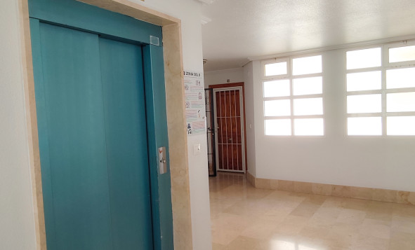 Resale - 1. Apartment / flat - La Zenia - Costa Blanca South