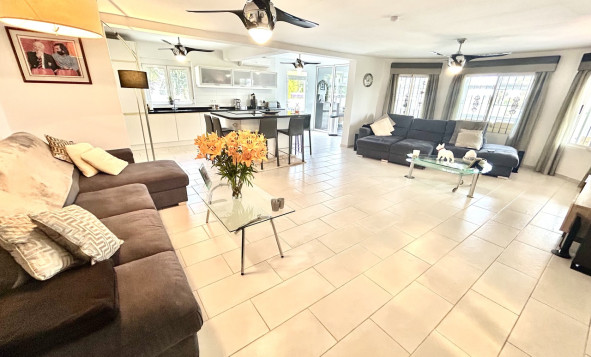 Reventa - 3. Casa indepiende - Catral - Costa Blanca Sur
