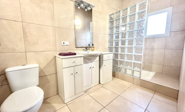 Reventa - 3. Casa indepiende - Catral - Costa Blanca Sur