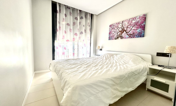 Reventa - 1. Apartamento / piso - Villamartin - Costa Blanca Sur
