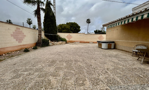 Reventa - 3. Casa indepiende - Cabo Roig - Costa Blanca Sur