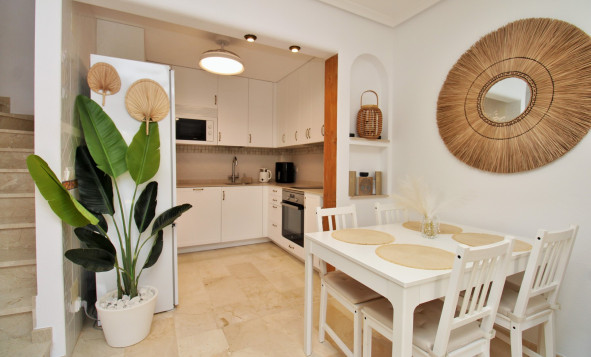 Reventa - 2. Chalet adosado - Villamartin - Costa Blanca Sur