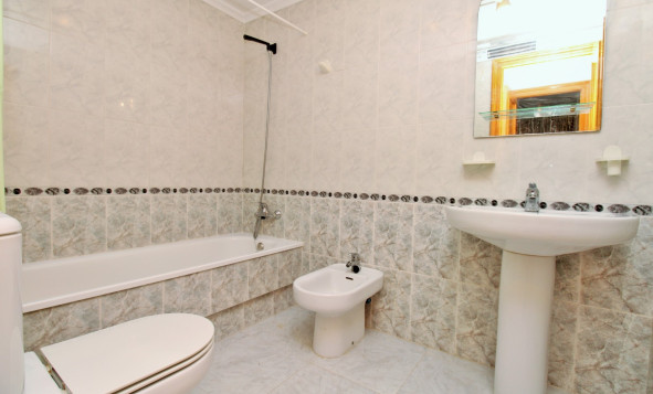 Resale - 1. Apartment / flat - Playa Flamenca - Costa Blanca South