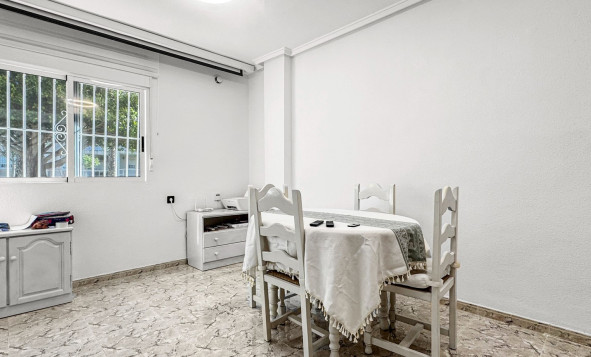 Herverkoop - 1. Appartement / flat - Torrevieja - Costa Blanca Zuid