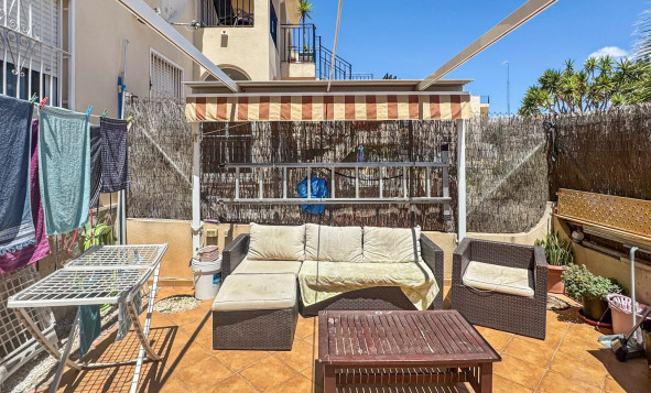 Herverkoop - 2. Town house / tussenwoning - Orihuela Costa - Los Almendros-La Florida