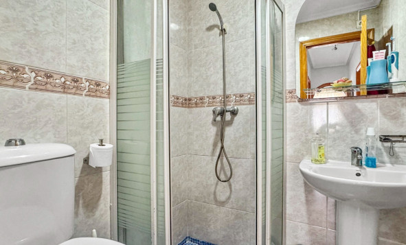 Herverkoop - 2. Town house / tussenwoning - Orihuela Costa - Los Almendros-La Florida