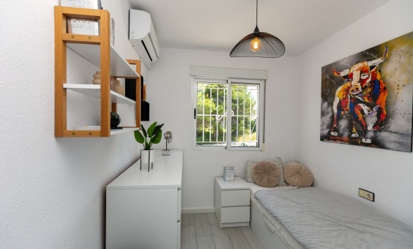Herverkoop - 4. Halfvrijstaande villa - Los Altos - Costa Blanca Zuid