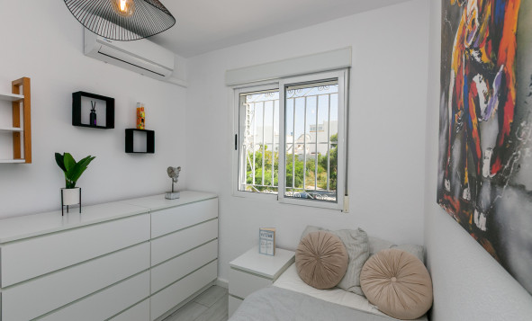 Herverkoop - 4. Halfvrijstaande villa - Los Altos - Costa Blanca Zuid