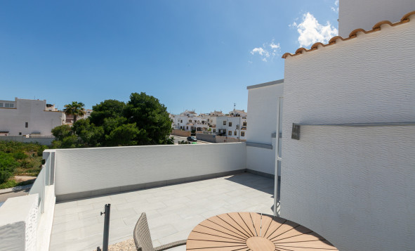 Herverkoop - 4. Halfvrijstaande villa - Los Altos - Costa Blanca Zuid