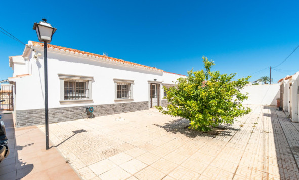 Herverkoop - 3. Vrijstaande villa - Torrevieja - Costa Blanca Zuid