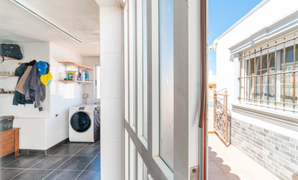 Herverkoop - 3. Vrijstaande villa - Torrevieja - Costa Blanca Zuid