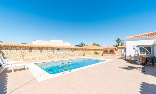 Herverkoop - 3. Vrijstaande villa - Torrevieja - Costa Blanca Zuid