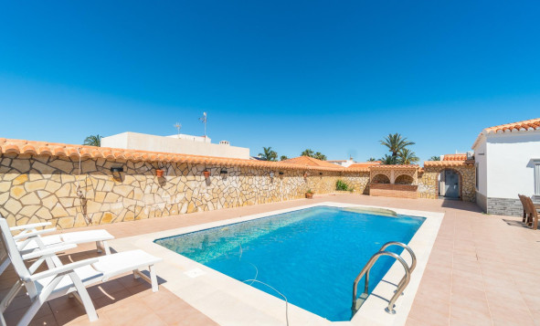 Herverkoop - 3. Vrijstaande villa - Torrevieja - Costa Blanca Zuid