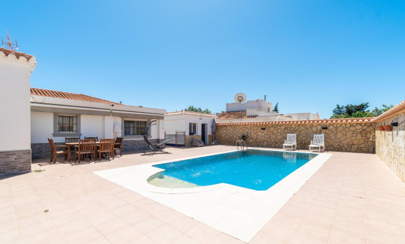 Herverkoop - 3. Vrijstaande villa - Torrevieja - Costa Blanca Zuid