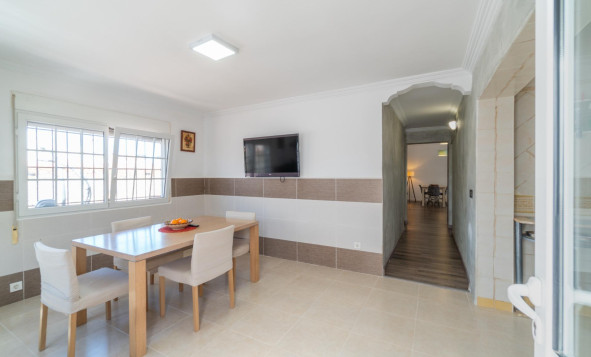 Herverkoop - 3. Vrijstaande villa - Torrevieja - Costa Blanca Zuid