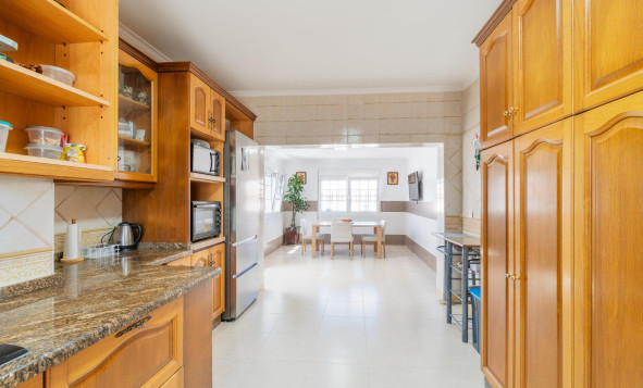 Herverkoop - 3. Vrijstaande villa - Torrevieja - Costa Blanca Zuid
