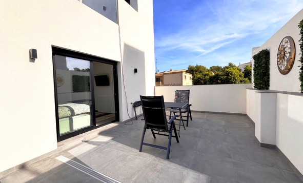 Herverkoop - 3. Vrijstaande villa - Villamartin - Costa Blanca Zuid