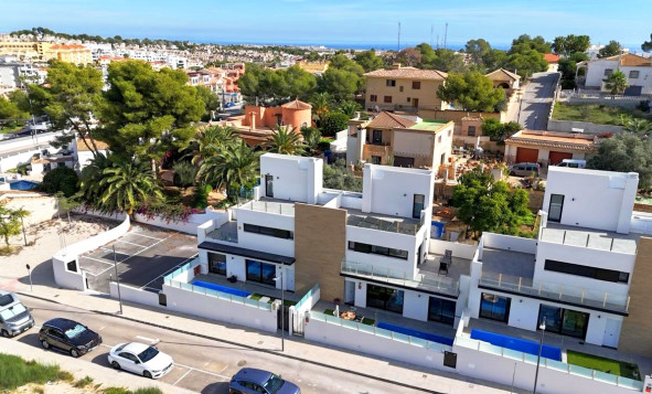 Herverkoop - 3. Vrijstaande villa - Villamartin - Costa Blanca Zuid