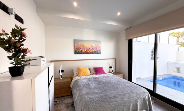 Herverkoop - 3. Vrijstaande villa - Villamartin - Costa Blanca Zuid