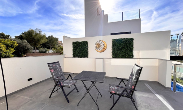 Herverkoop - 3. Vrijstaande villa - Villamartin - Costa Blanca Zuid