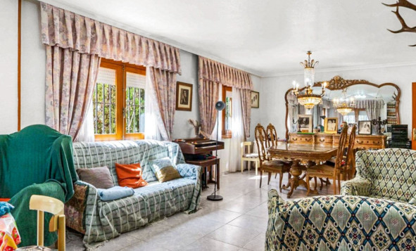 Reventa - 3. Casa indepiende - Torrevieja - Costa Blanca Sur