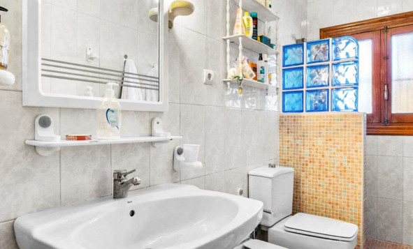 Reventa - 3. Casa indepiende - Torrevieja - Costa Blanca Sur