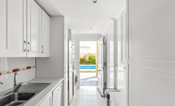 Reventa - 1. Apartamento / piso - Orihuela Costa - Costa Blanca Sur
