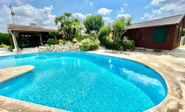 Reventa - 3. Casa indepiende - San Fulgencio - La Marina